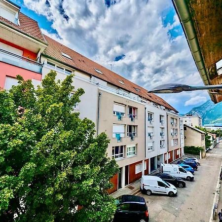 Studio Spacieux - Calme & Tout Equipe Avec Wifi Grenoble Exterior photo